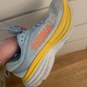 Hoka Bondi 8
